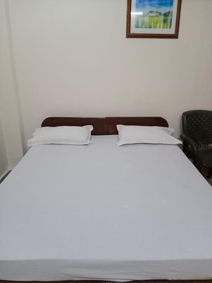 S S Hotel And Restaurant By Wb Economy Jaunpur Екстериор снимка