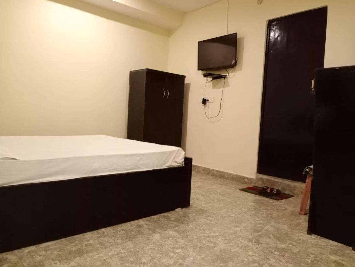 S S Hotel And Restaurant By Wb Economy Jaunpur Екстериор снимка